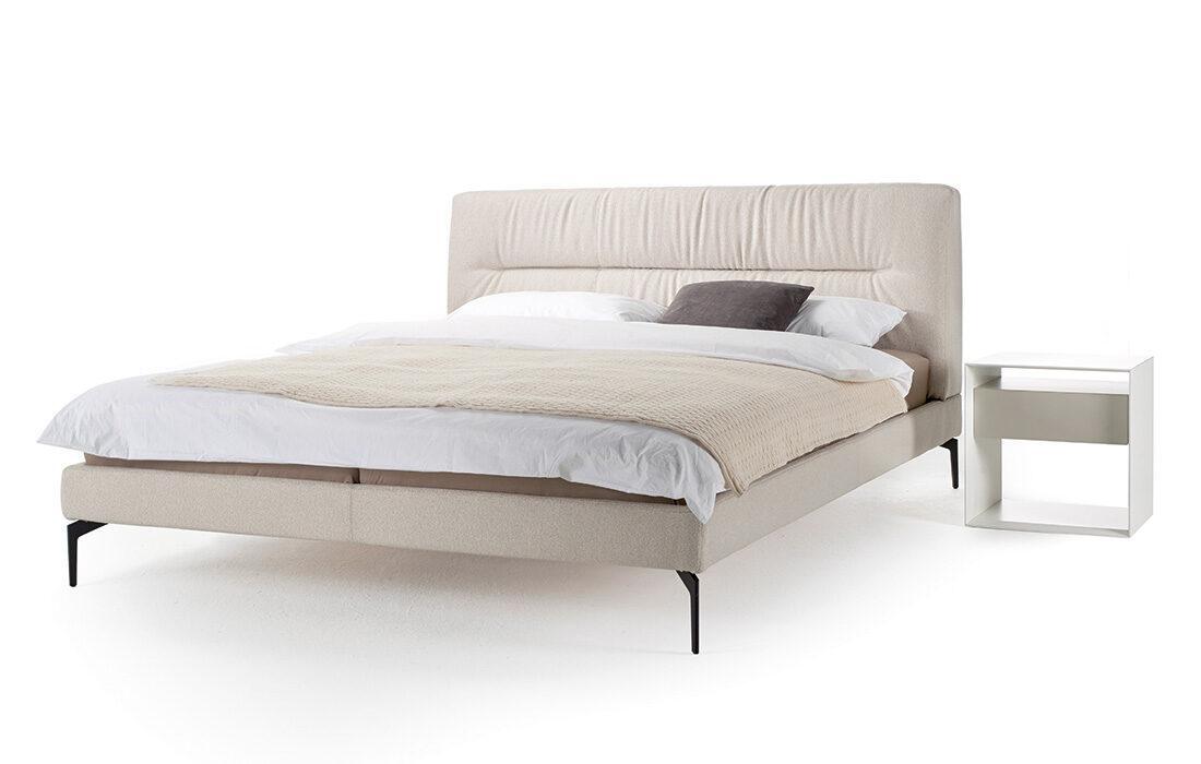 Moeller Design Bettgestell Groove